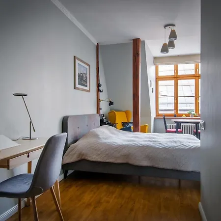 Langer House In Old Apartment *