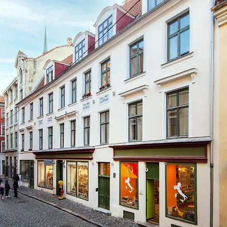 Langer House In Old Apartment *